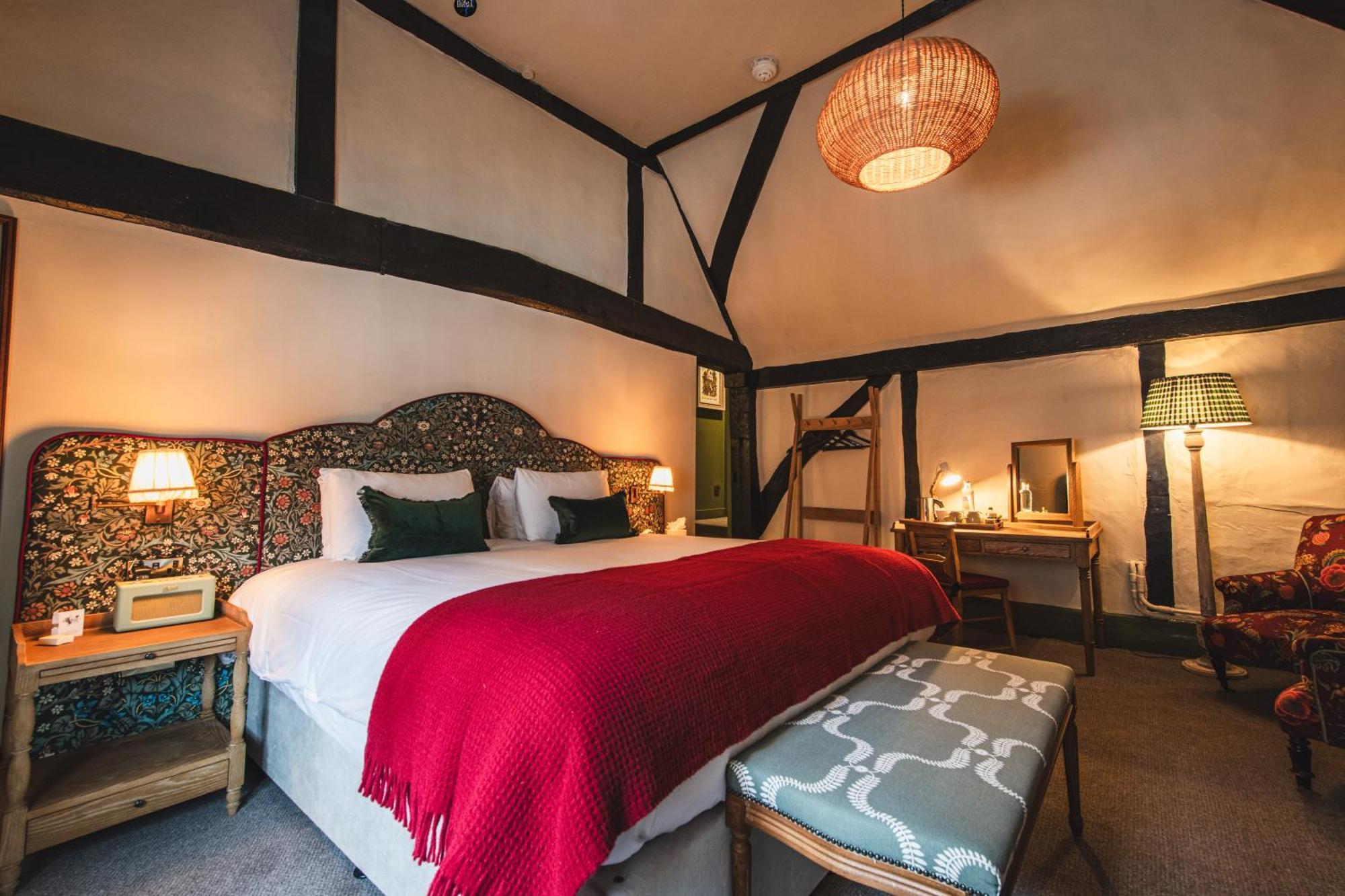 Bel And The Dragon-Odiham Hotel Exterior foto